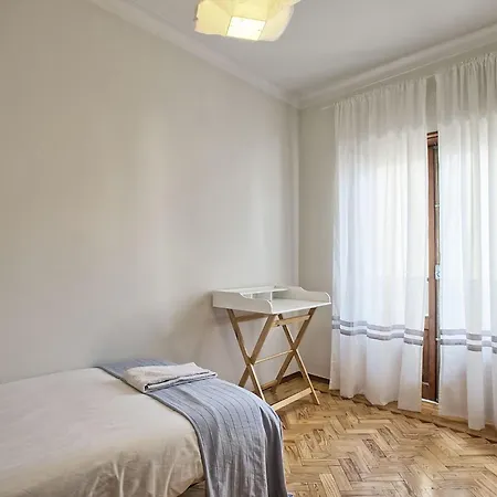 Fuer 17 Personen Und 1 Kind In By Interhome * Lisbona
