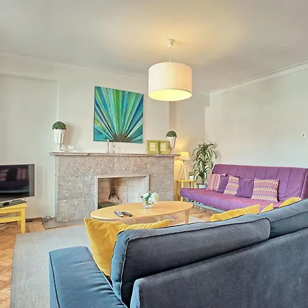 Fuer 17 Personen Und 1 Kind In By Interhome Lisboa