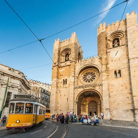 Appartement Fuer 17 Personen Und 1 Kind In By Interhome Lisboa