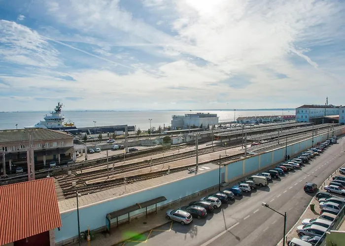 Апартаменты Fuer 17 Personen Und 1 Kind In By Interhome Лиссабон