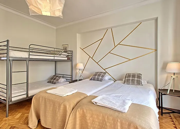 Fuer 17 Personen Und 1 Kind In By Interhome Апартаменты Лиссабон